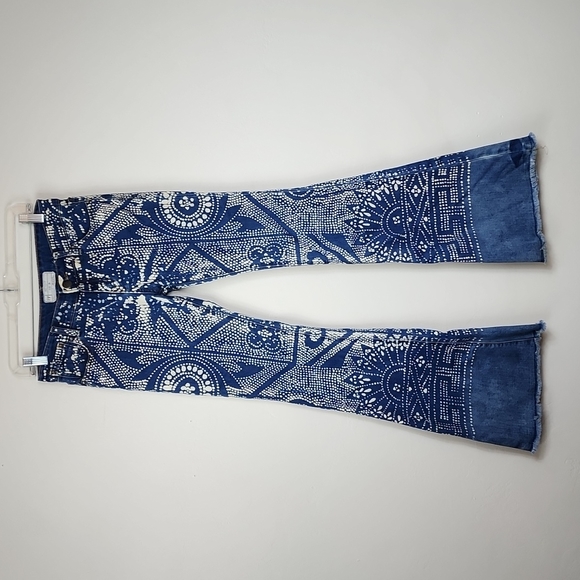 Free People Discharged Bleached Bali Mantra Jean Flares - Picture 3 of 7